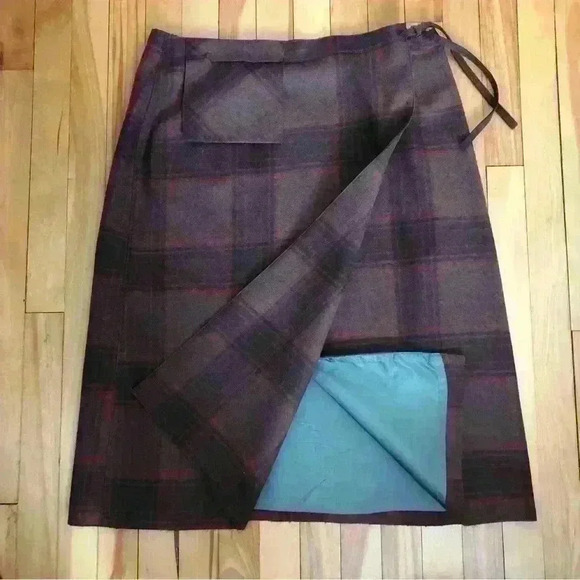 Wool  Plaid Skirt, Bensimon - Picture 5 of 8